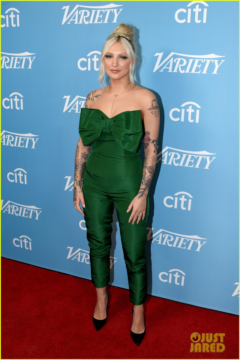 Julia Michaels pic #1193970