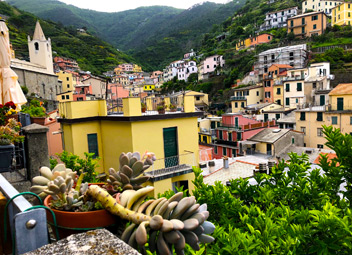 Image with missing alt attribute found on thesavvybackpacker.com