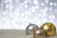 Free Gold Christmas Balls Stock Image - 33832141