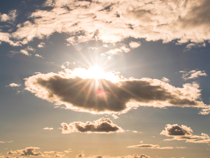 New Hybrid Device Both Captures and Stores Solar Energy