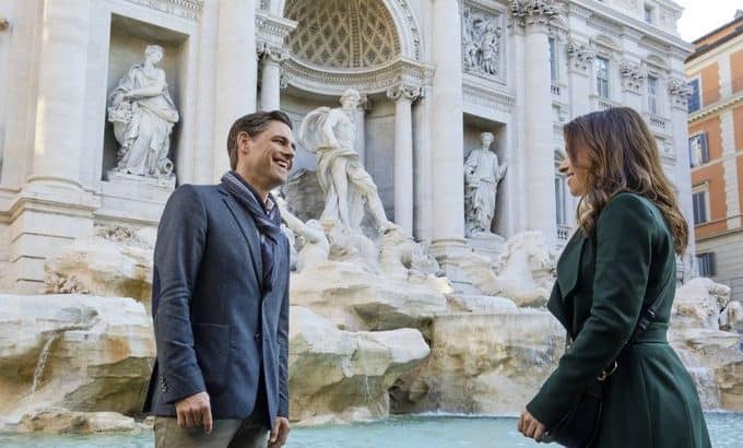 Hallmark Channel&rsquo;s Countdown to Christmas is one of my favorite holiday traditions! Watch Hallmark Channel's premiere of "Christmas in Rome on Saturday, November 30th at 8pm/7c!