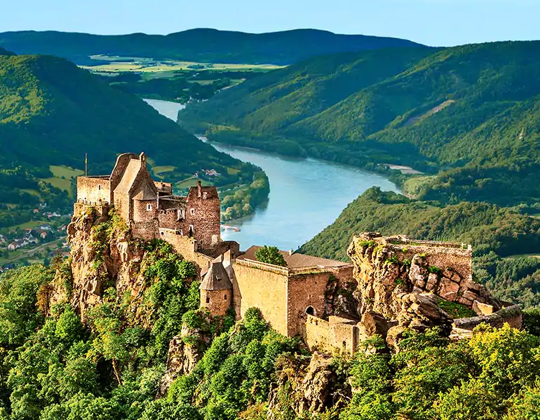 Image with missing alt attribute found on amawaterways.com