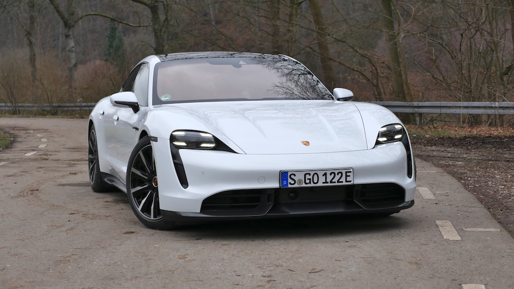 porsche taycan turbo s 2021 arab
