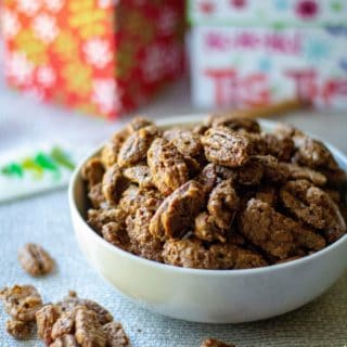 Cinnamon Sugar Coated Pecans in a bowl