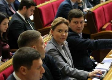 Человек Пинчука и получатель грантов. Кто придет на смену герою секс-скандала Яременко в &laquo;иностранный&raquo; комитет Рады
