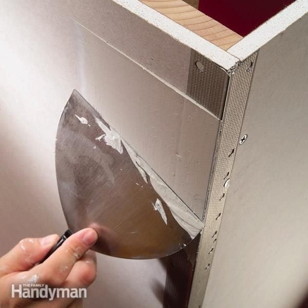 Image with missing alt attribute found on familyhandyman.com