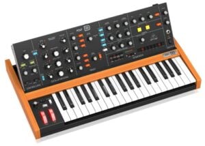 Behringer Poly D