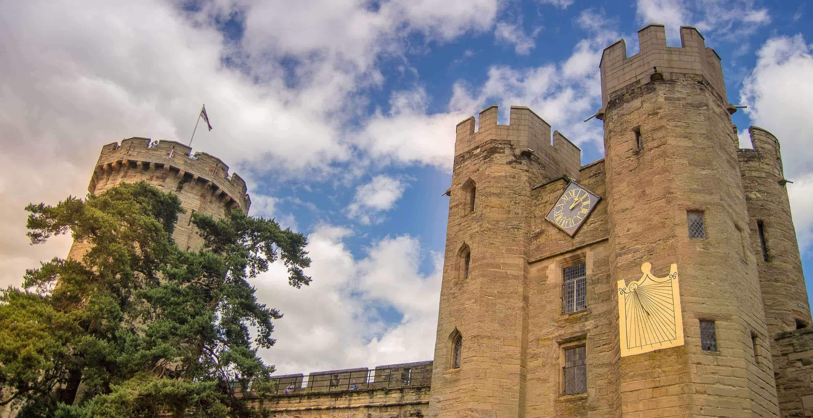 Image with missing alt attribute found on historic-uk.com