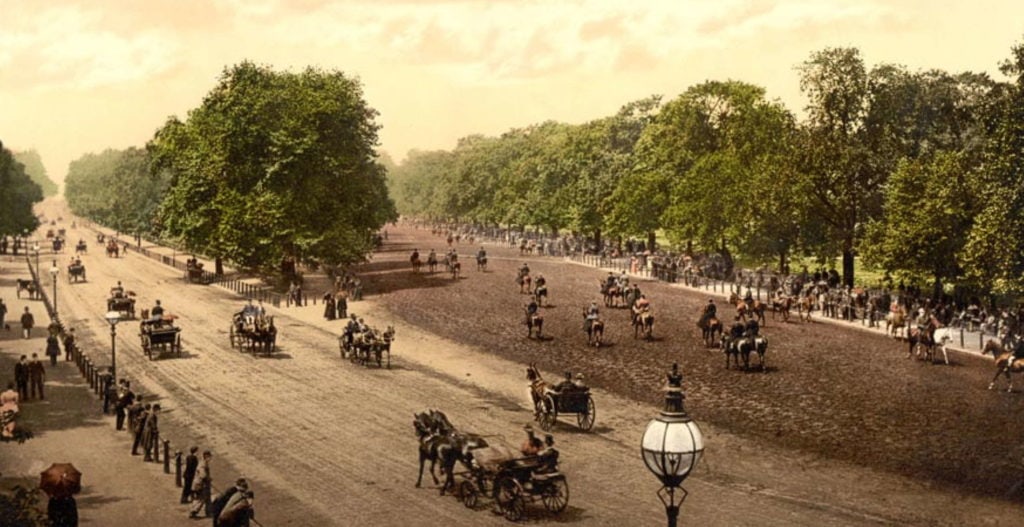 Image with missing alt attribute found on historic-uk.com