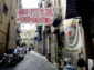 Coronavirus, lenzuola alle finestre: &ldquo;Reddito di quarantena, stop alle bollette&rdquo;