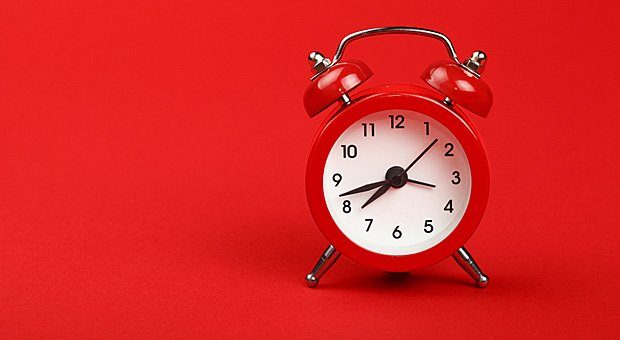 Riiing! Wer sich mit Chronotypen auskennt und seine Aufstehzeit entsprechend anpasst, arbeitet produktiver.