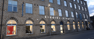 Image with missing alt attribute found on kiddies-kingdom.com