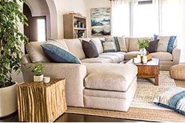 Image with missing alt attribute found on livingspaces.com