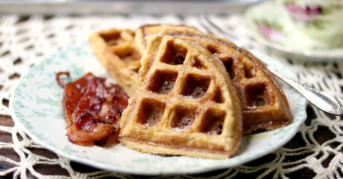 Image with missing alt attribute found on lowcarb-ology.com