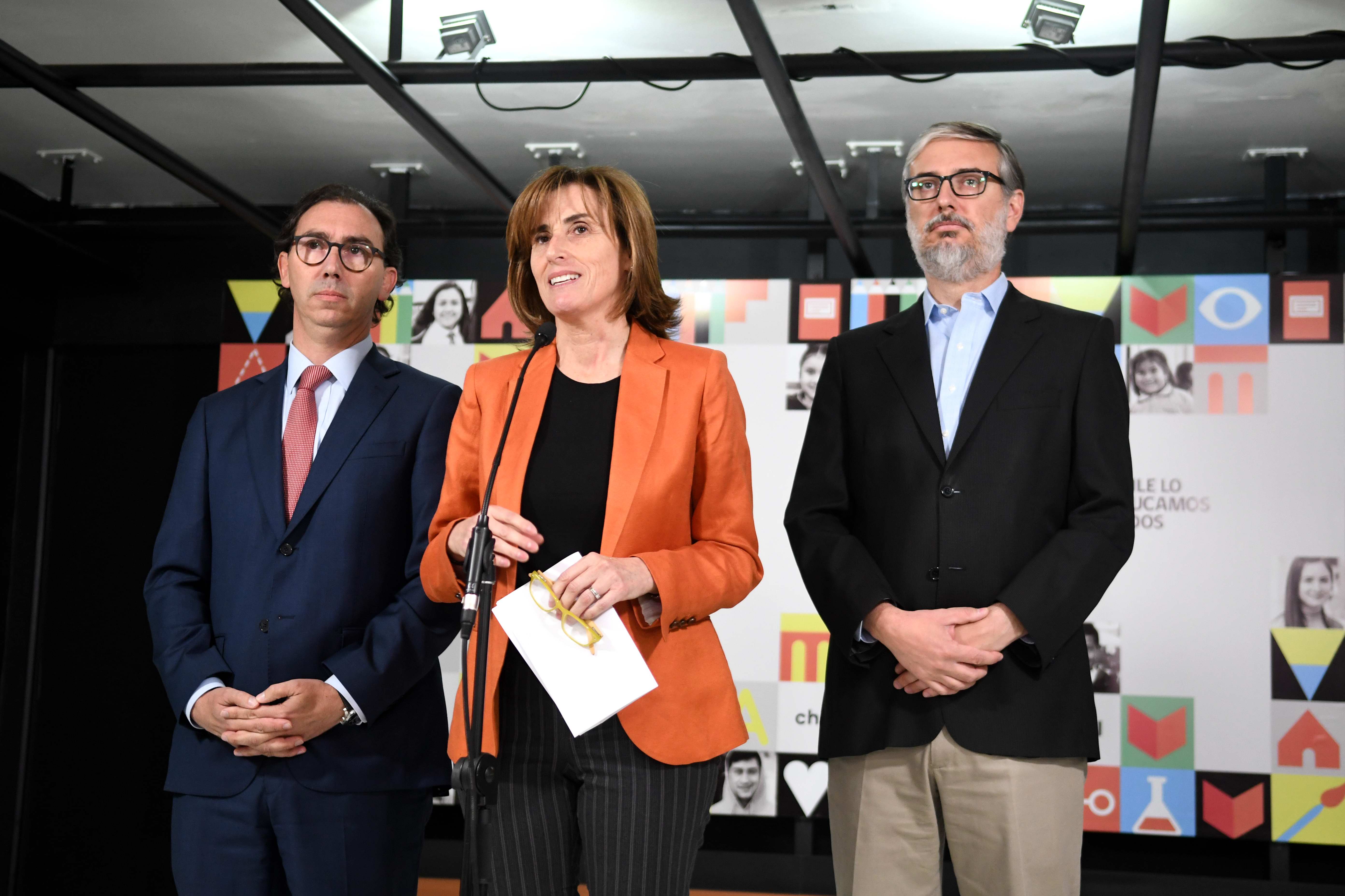 Mineduc se refiere a todos los temas y dudas en relaci&oacute;n a la cartera