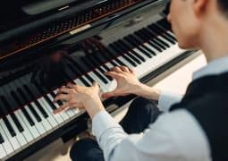 Image with missing alt attribute found on musicianonamission.com