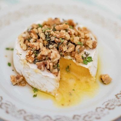 Keto Baked Brie Cheese with Maple & Walnuts &ndash; Easy Appetizer Recipe