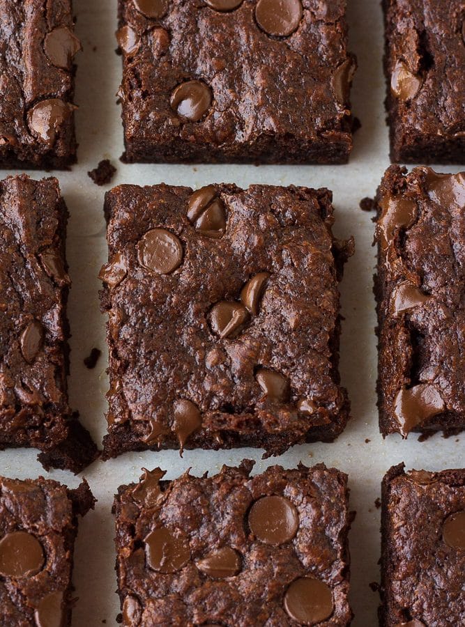 many vegan brownies lined up
