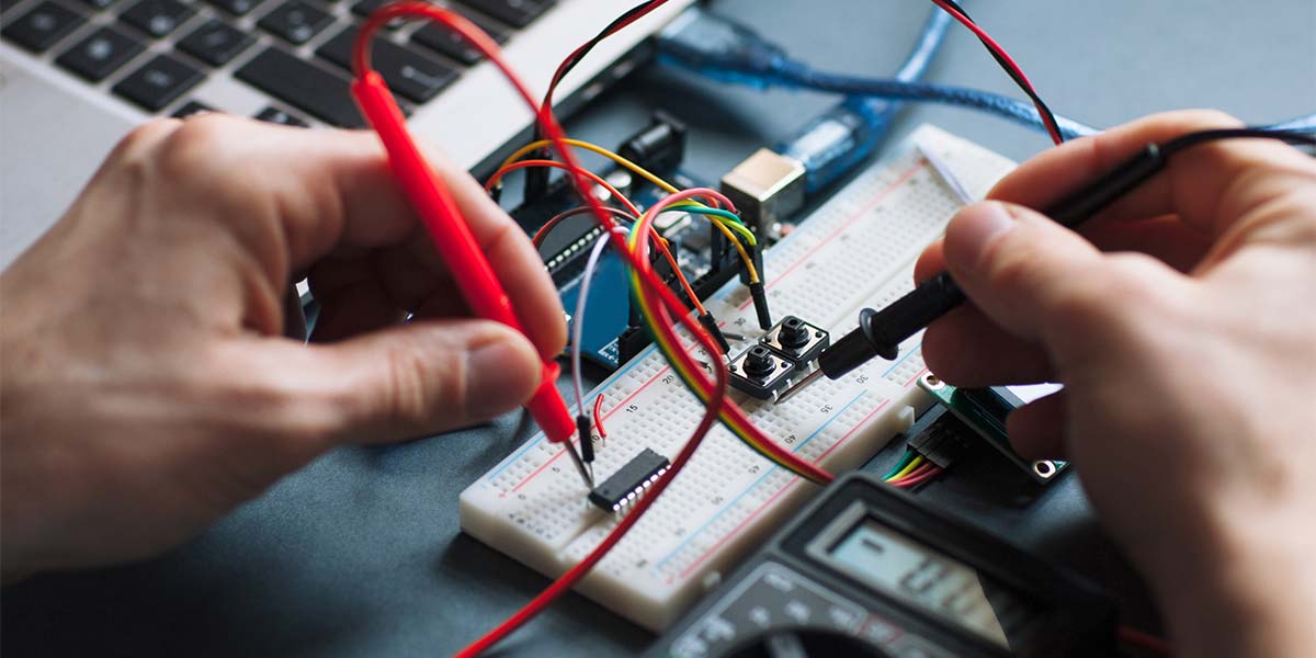 Microcontrollers Are Great &mdash; But Don&rsquo;t Pass Up Conventional Electronics