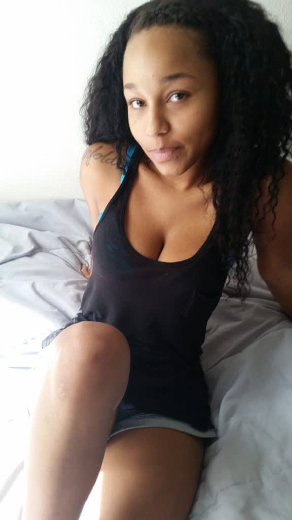 Image with missing alt attribute found on phonesexlines.uk