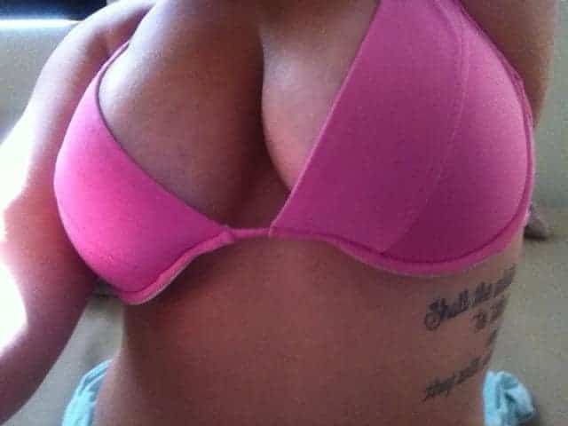 Image with missing alt attribute found on phonesexlines.uk