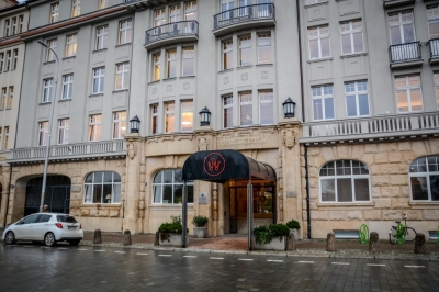 Image with missing alt attribute found on radiowroclaw.pl