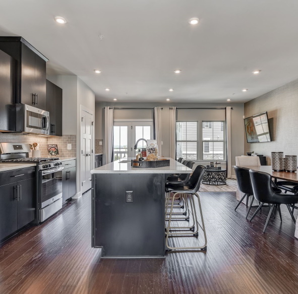Image with missing alt attribute found on ryanhomes.com
