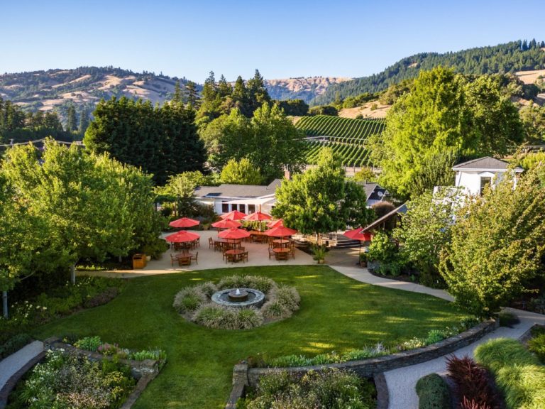 Image with missing alt attribute found on sonomamag.com