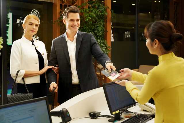 Image with missing alt attribute found on vietnamairlines.com