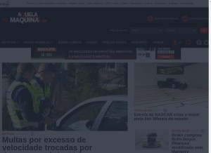 How aquelamaquina.pt looks like on a tablet such as an iPad.
