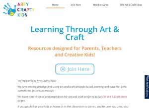 How artycraftykids.com looks like on a tablet such as an iPad.