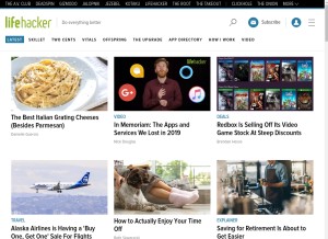 How lifehacker.com looks like on a tablet such as an iPad.